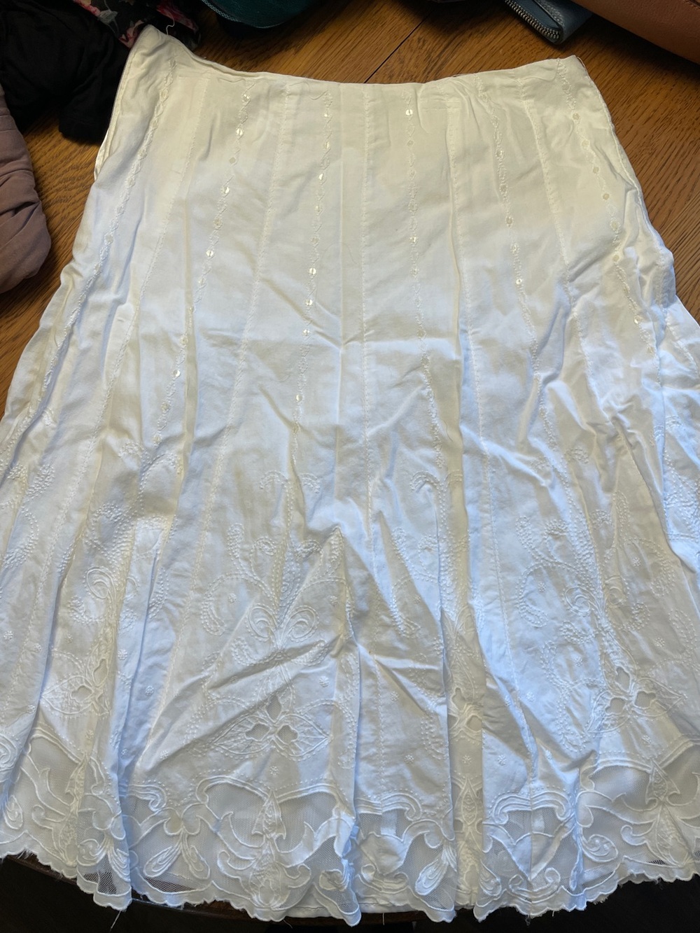 B. Moss White Sequin Lace Cutout Skirt